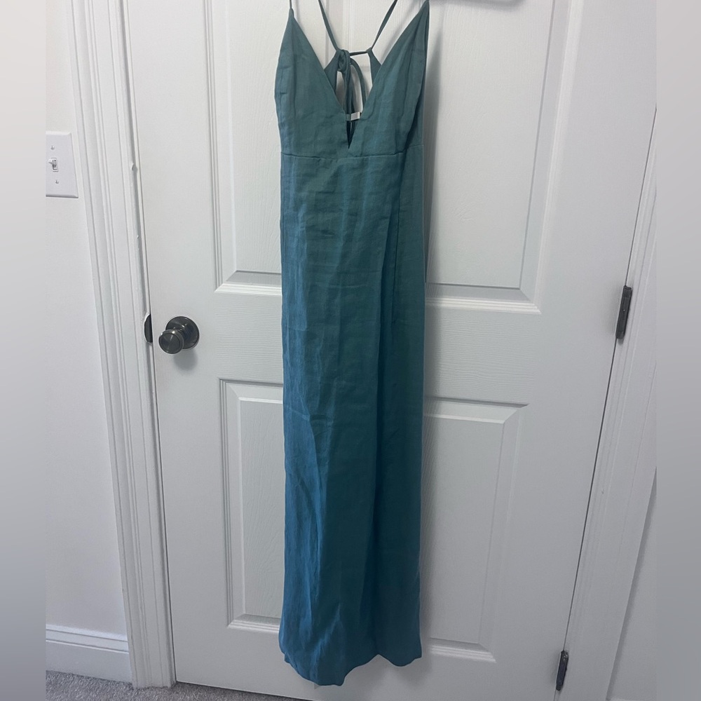 Women's Premium Linen Cutout Midi Dress - Picture 2 of 12